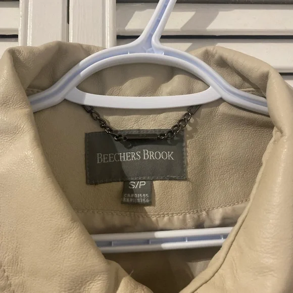 Cream Leather Jacket - Picture 3 of 12